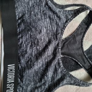 New without tags Victoria Secret sports bra